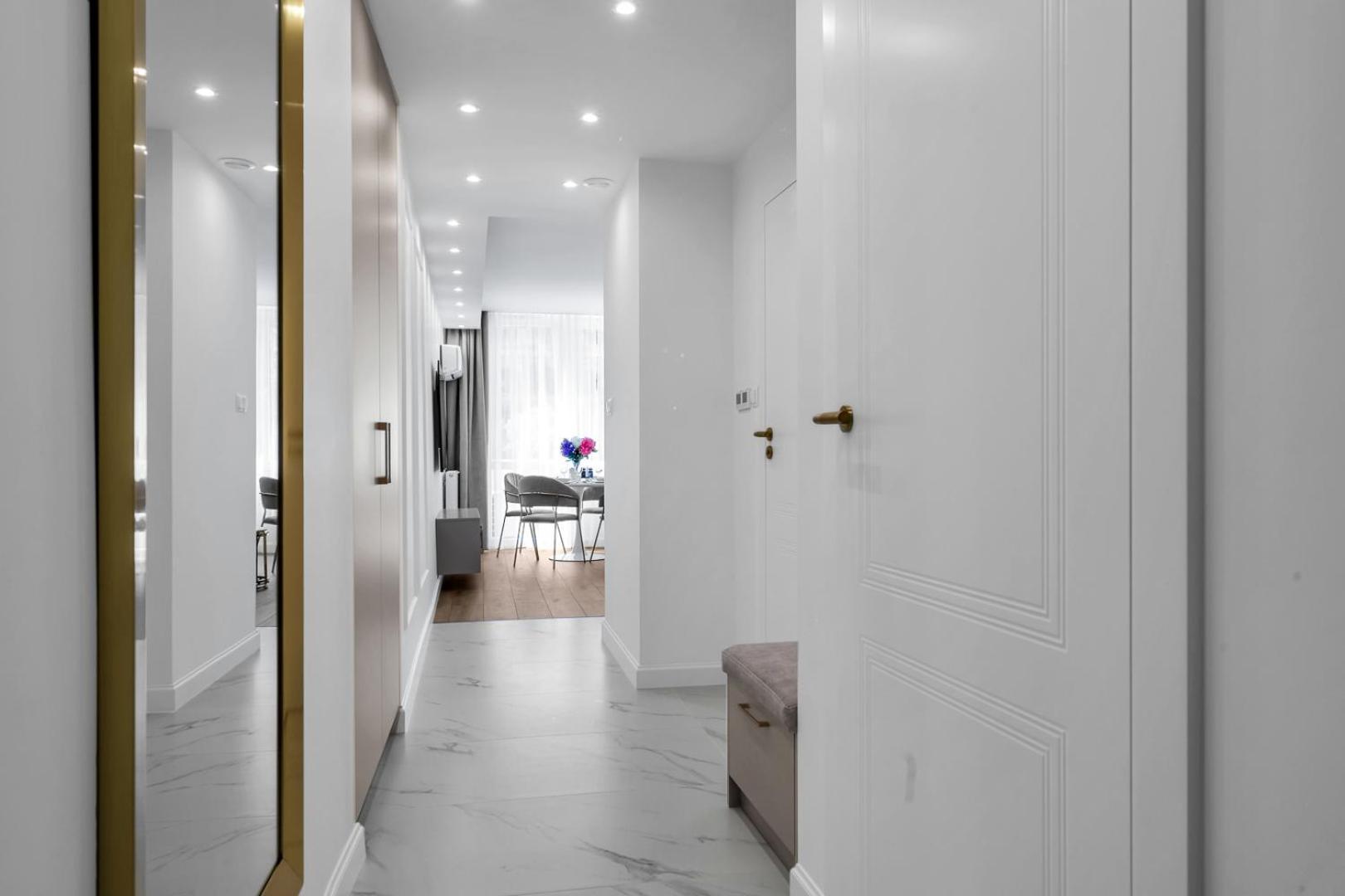 Warsaw Centrum Apartment - Workspace, Balcony - By Rentujemy Extérieur photo