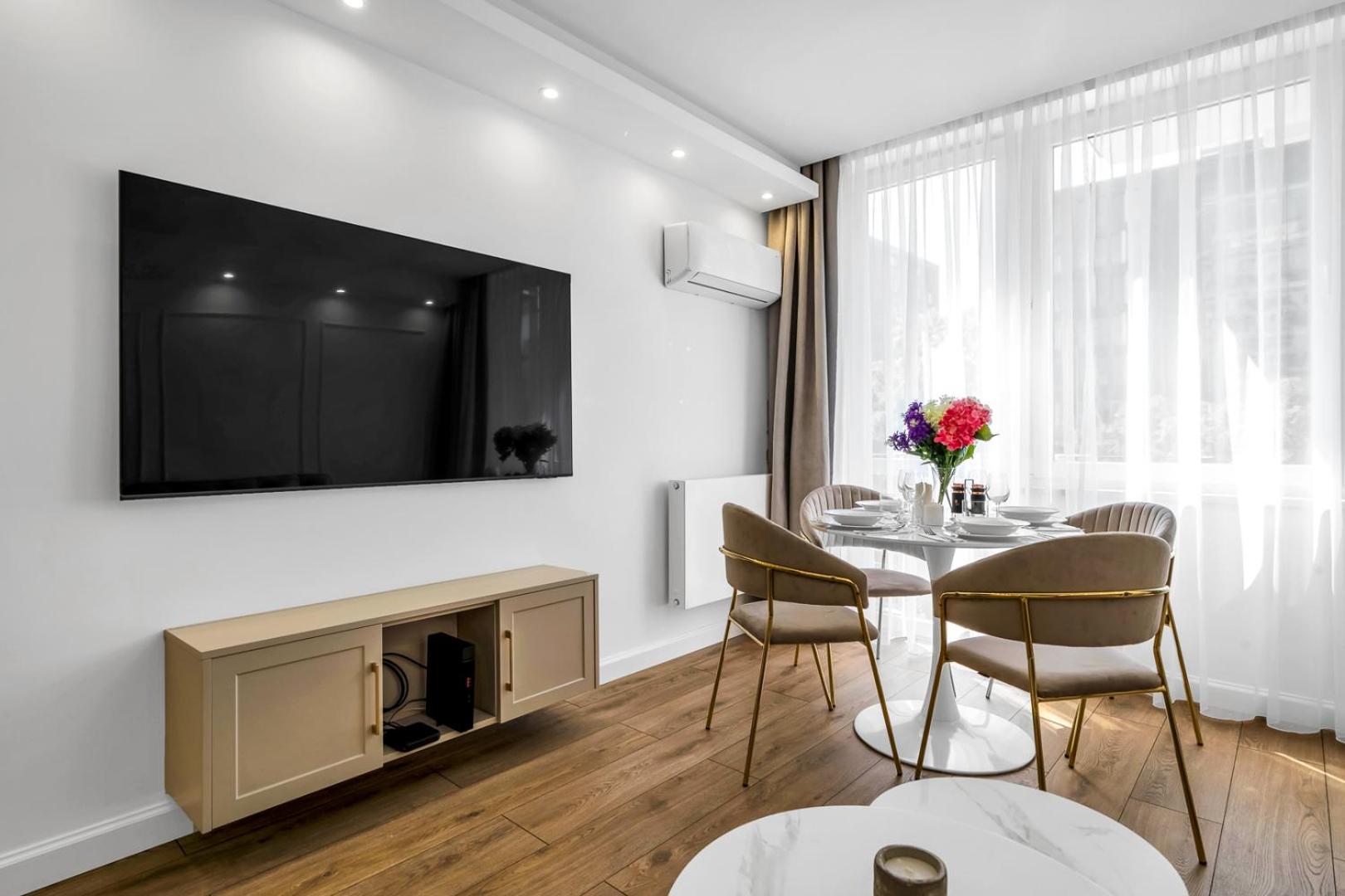 Warsaw Centrum Apartment - Workspace, Balcony - By Rentujemy Extérieur photo